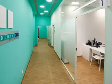 Korytarz kliniki stomatologicznej