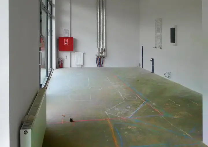 Gabinet w trakcie budowy